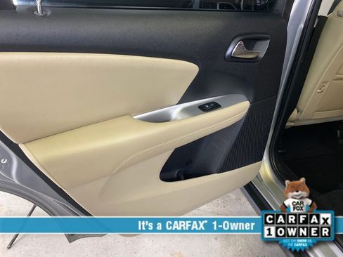 Used 2015 Dodge Journey SXT w/ Flexible Seating Group image 40