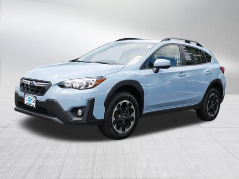 Used 2023 Subaru Crosstrek 2.0i Premium AWD/4WD image 3