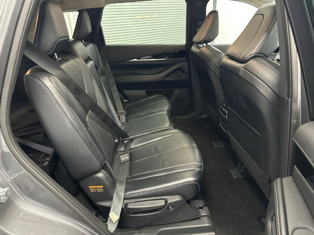 Used 2023 INFINITI QX60 Pure AWD/4WD image 17
