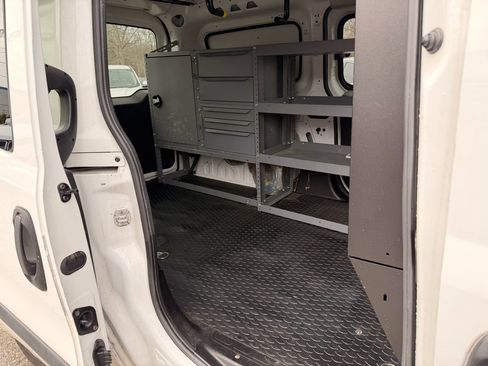 Used 2017 RAM ProMaster City Tradesman SLT w/ Rear Back-up Camera Group image 16