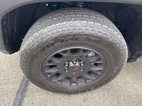 Used 2025 Toyota 4Runner TRD Off-Road Premium image 4