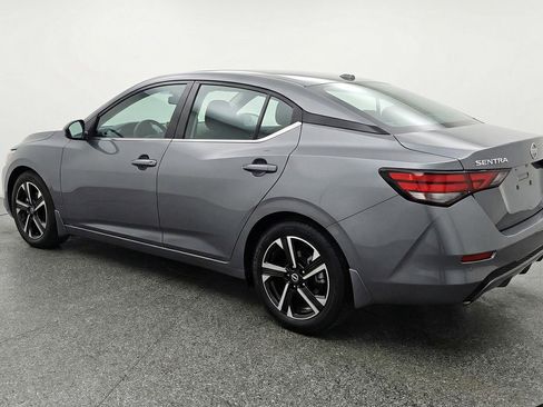 Used 2025 Nissan Sentra SV image 6