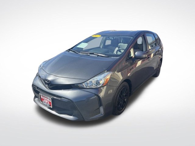 Used 2017 Toyota Prius V Three FWD image 3