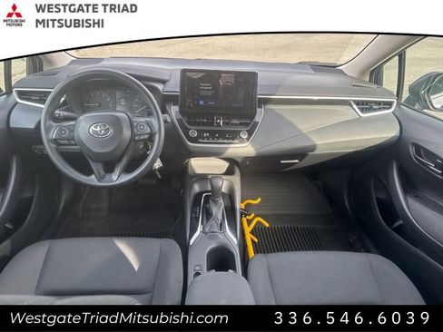 Used 2023 Toyota Corolla LE image 11