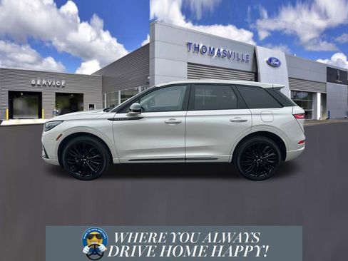 Certified 2023 Lincoln Corsair FWD w/ Equipment Group 101A image 2