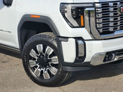 New 2026 GMC Sierra 2500 Denali w/ Denali Reserve Package image 6