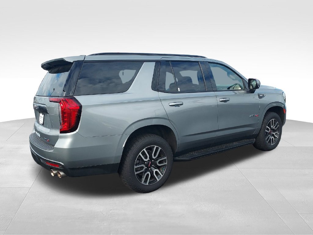 Used 2024 GMC Yukon AT4 w/ Technology Package AWD/4WD image 5
