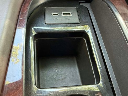 Used 2023 Cadillac Escalade Sport Platinum image 28