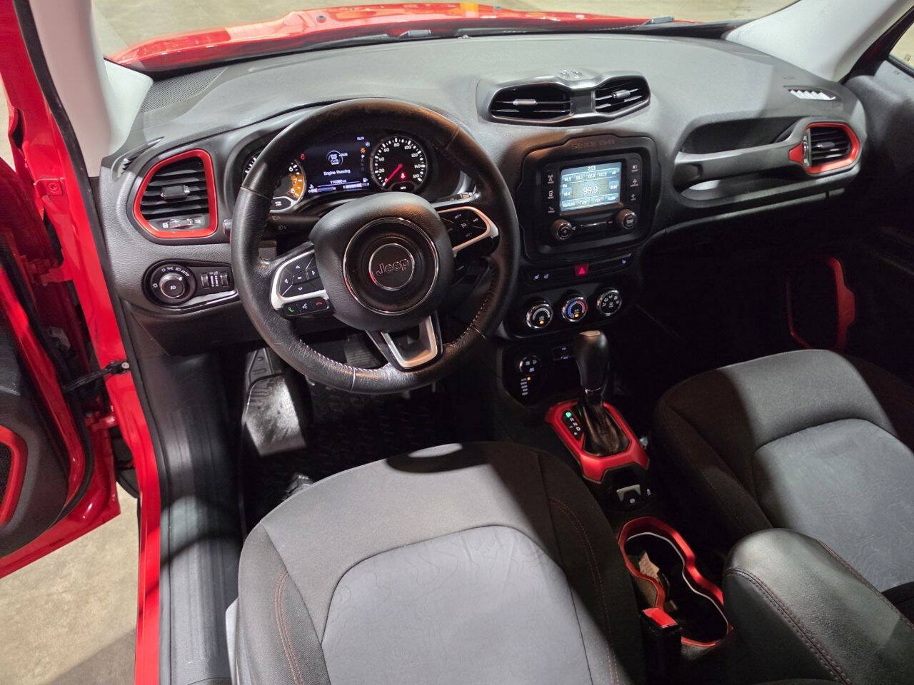 Used 2016 Jeep Renegade Trailhawk w/ Cold Weather Group AWD/4WD image 25