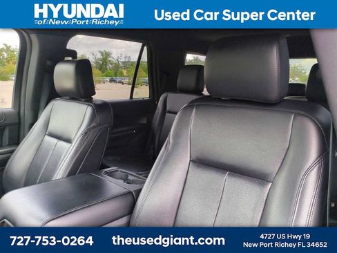 Used 2019 Ford Expedition XLT w/ Equipment Group 202A RWD image 7