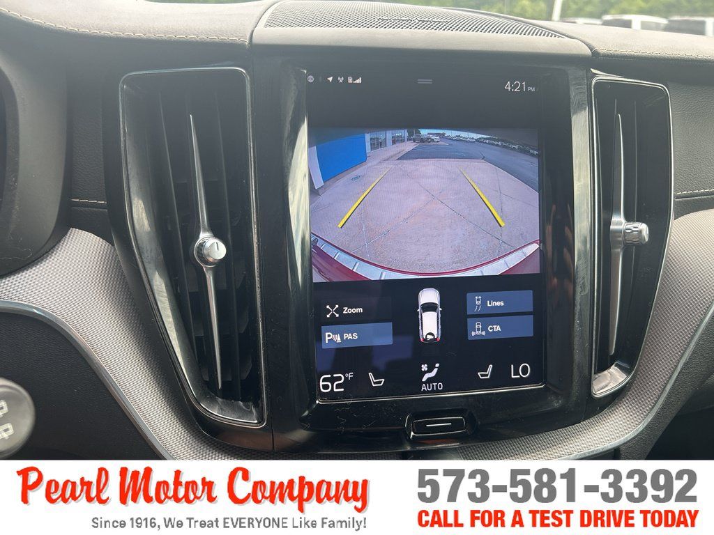 Used 2021 Volvo XC60 T5 R-Design AWD/4WD image 16