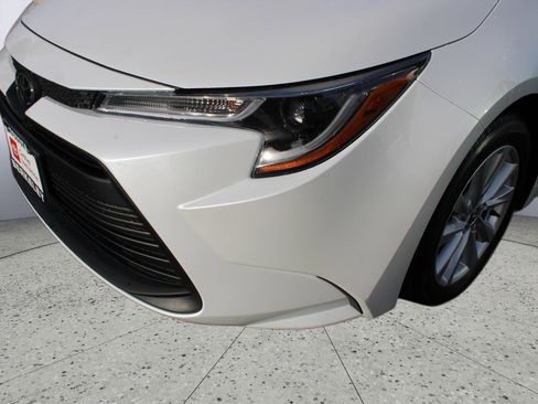 Certified 2024 Toyota Corolla LE image 10