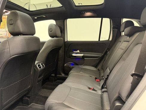 Certified 2025 Mercedes-Benz GLB 250 image 17