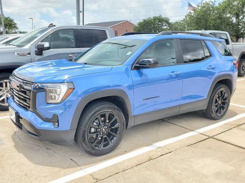 Used 2026 GMC Terrain Elevation w/ Elevation Premium Package FWD image 11