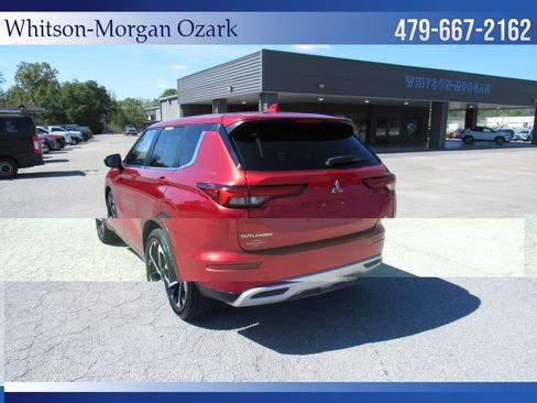 Used 2023 Mitsubishi Outlander SE AWD/4WD image 14