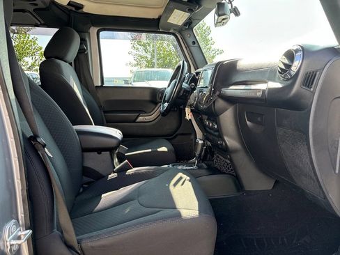 Used 2017 Jeep Wrangler Unlimited Sport AWD/4WD image 23