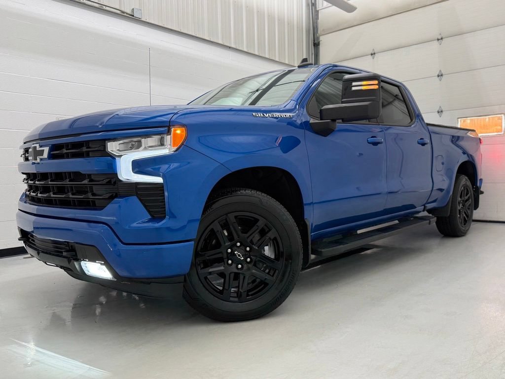 Used 2022 Chevrolet Silverado 1500 RST w/ Convenience Package II AWD/4WD image 4