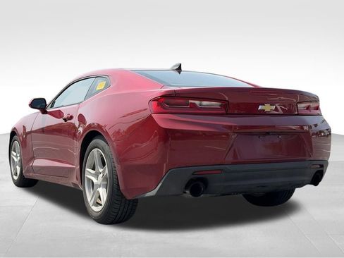 Used 2017 Chevrolet Camaro LT RWD image 5