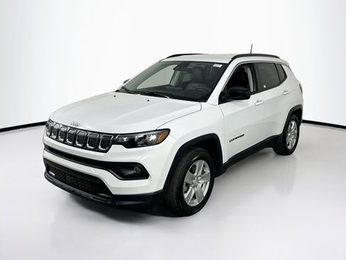 Used 2022 Jeep Compass Latitude w/ Convenience Group image 1