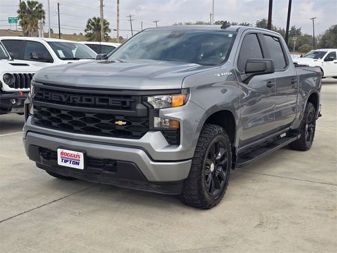 Used 2024 Chevrolet Silverado 1500 Custom image 9