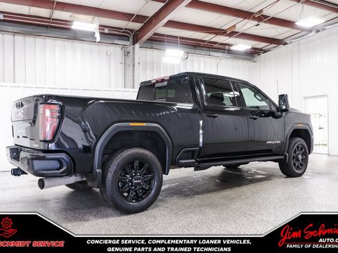 Used 2024 GMC Sierra 2500 AT4 w/ AT4 Premium Plus Package image 6