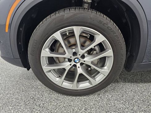 Used 2022 BMW X5 xDrive40i AWD/4WD image 8