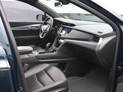 Used 2026 Cadillac XT5 Luxury AWD/4WD image 11