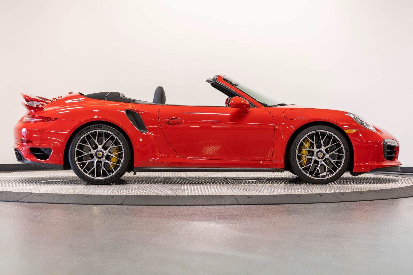 Used 2015 Porsche 911 Turbo S AWD/4WD image 21