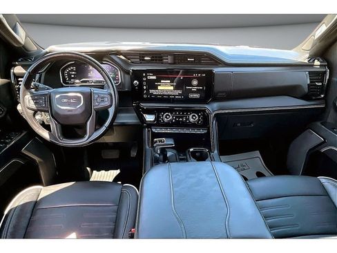 Used 2024 GMC Sierra 1500 AT4X w/ AT4X AEV Edition AWD/4WD image 9