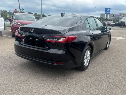 Used 2025 Toyota Camry LE w/ Convenience Package AWD/4WD image 7