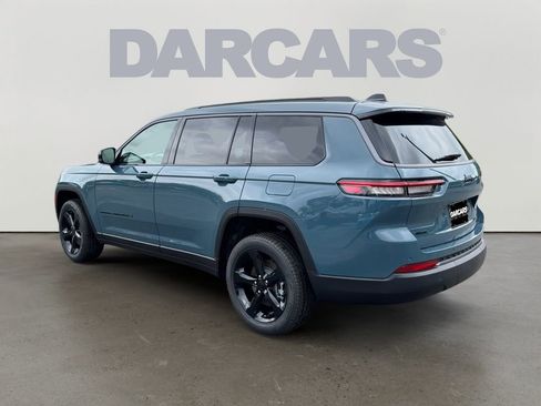 New 2026 Jeep Grand Cherokee L Limited w/ Limited Altitude Package AWD/4WD image 5
