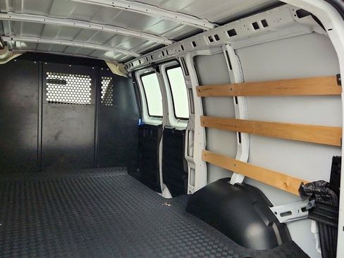 Used 2025 Chevrolet Express 2500 w/ Driver Convenience Package RWD image 21