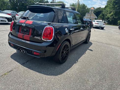 Used 2018 MINI Cooper S FWD image 9