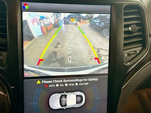 Used 2014 Jeep Grand Cherokee Summit image 14