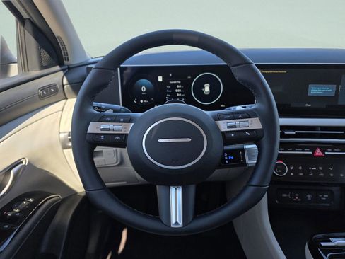 New 2026 Hyundai Tucson Limited image 9