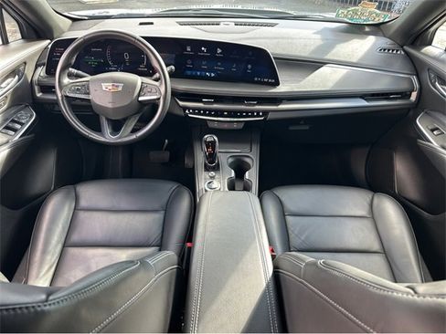 Certified 2024 Cadillac XT4 Premium Luxury image 4