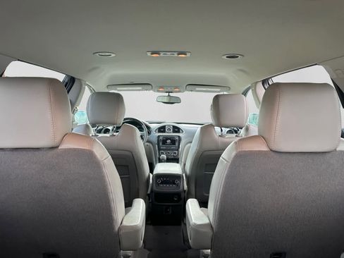Used 2017 Buick Enclave Leather FWD image 19