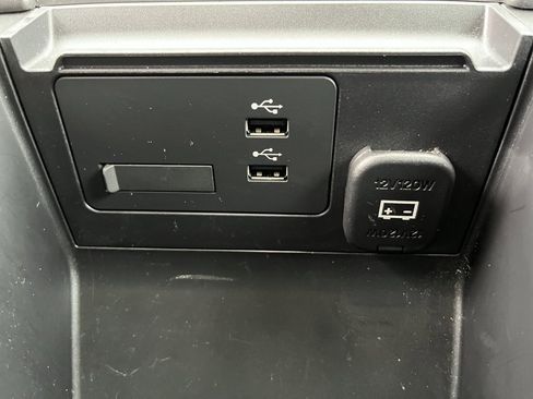 Used 2022 MAZDA MAZDA3 s image 21