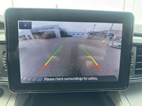 Used 2022 Ford Explorer XLT w/ Class IV Trailer Tow Package image 41