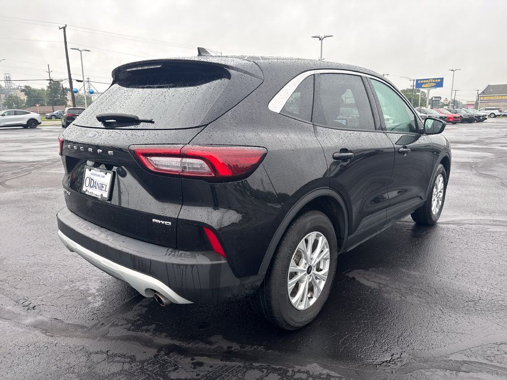 Used 2023 Ford Escape Active AWD/4WD image 7