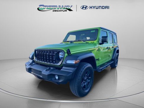 Used 2025 Jeep Wrangler Sport image 3