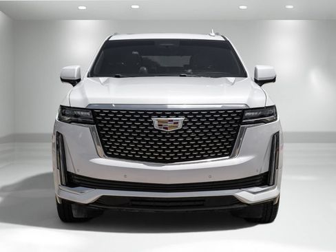 Used 2023 Cadillac Escalade Premium Luxury AWD/4WD image 6
