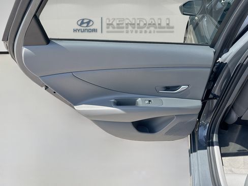 Used 2024 Hyundai Elantra SEL FWD image 22