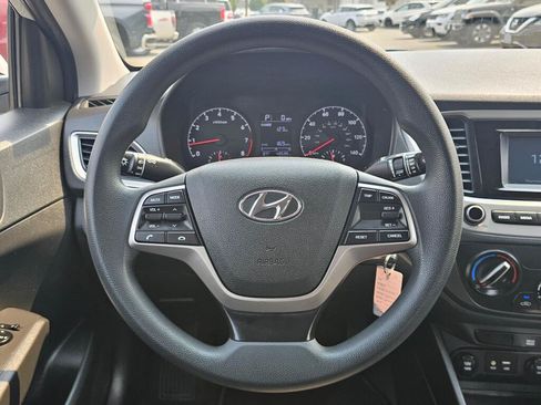 Used 2020 Hyundai Accent SE FWD image 20