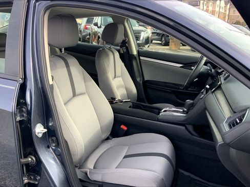 Used 2019 Honda Civic EX image 8