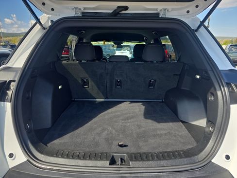 Certified 2025 Chevrolet Equinox LT AWD/4WD image 26