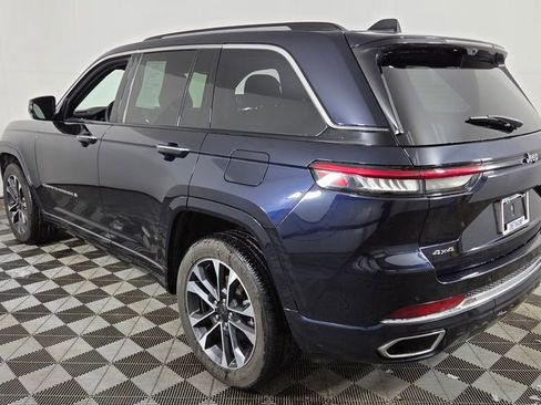 Used 2023 Jeep Grand Cherokee Overland w/ Luxury Tech Group IV image 6