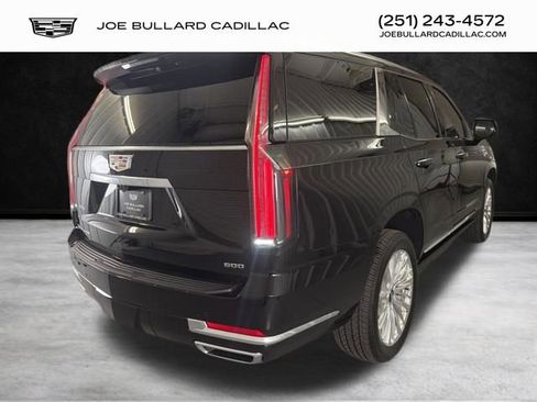 New 2026 Cadillac Escalade Luxury w/ LPO, Floor Liner Package RWD image 4