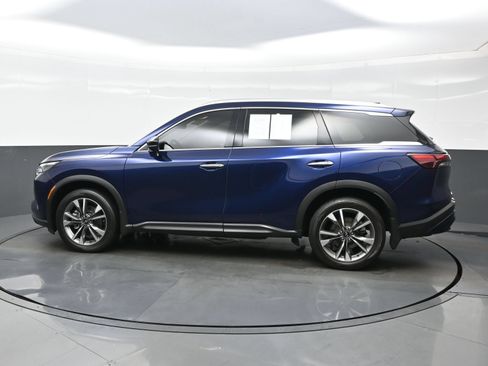 Used 2023 INFINITI QX60 Luxe w/ Cargo Package AWD/4WD image 3