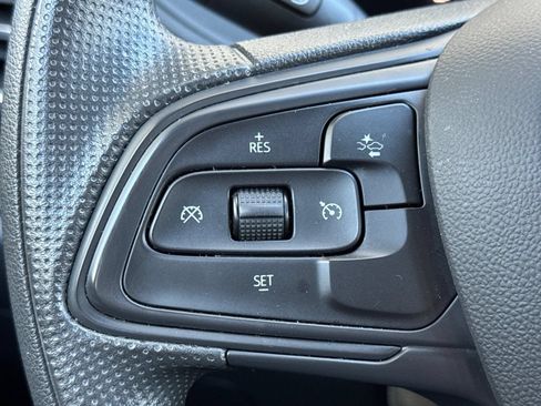 Used 2024 Buick Envista Preferred w/ Convenience II Package FWD image 25